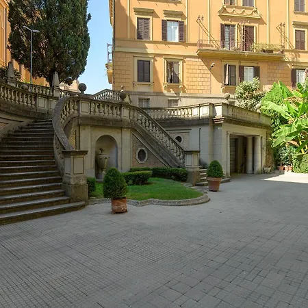 Salotto19 - Borghese Rom